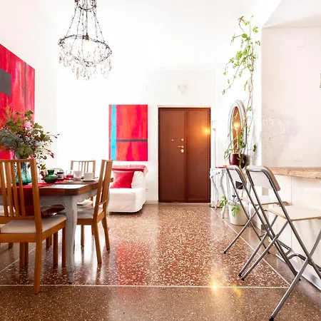 Sunny Charming 3 Bdr, 3bath