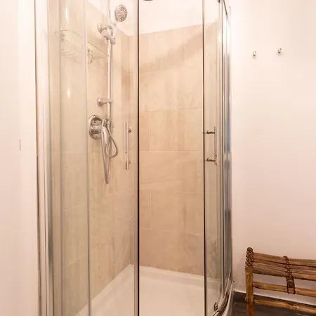 Sunny Charming 3 Bdr, 3bath * רומא