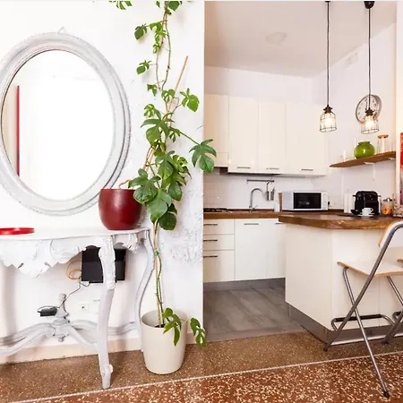 Sunny Charming 3 Bdr, 3bath *