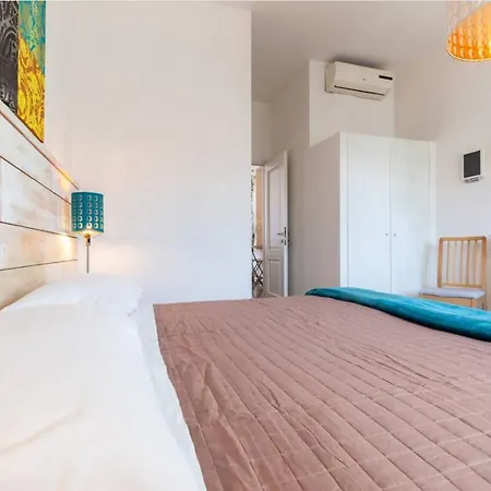 דירה Sunny Charming 3 Bdr, 3bath