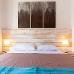 Sunny Charming 3 Bdr, 3bath * Roma