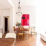 Sunny Charming 3 Bdr, 3bath