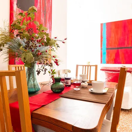 Sunny Charming 3 Bdr, 3bath * Róma