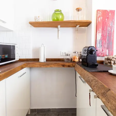 Sunny Charming 3 Bdr, 3bath * Róma