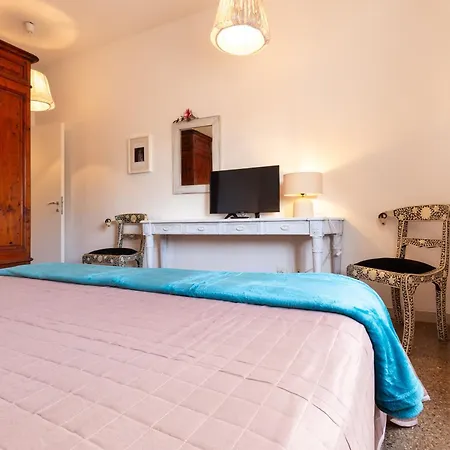 公寓 Sunny Charming 3 Bdr, 3bath