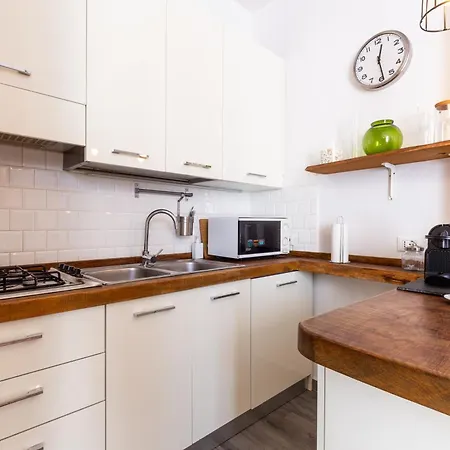 公寓 Sunny Charming 3 Bdr, 3bath