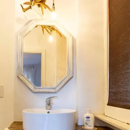 Sunny Charming 3 Bdr, 3bath 公寓 *