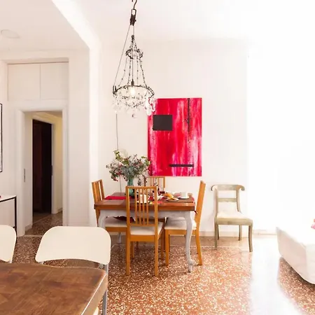 Sunny Charming 3 Bdr, 3bath Διαμέρισμα